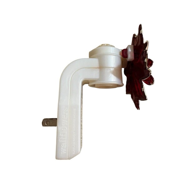 Bath & Body Works Lot of 2 Wallflower Plug ins PRANCING REINDEER and POINSETTIA - Picture 10 of 12